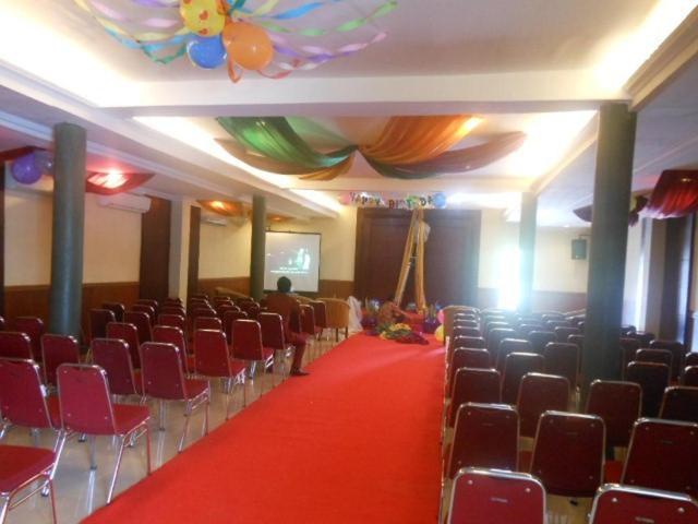 Feodora Airport Hotel Palembang Esterno foto
